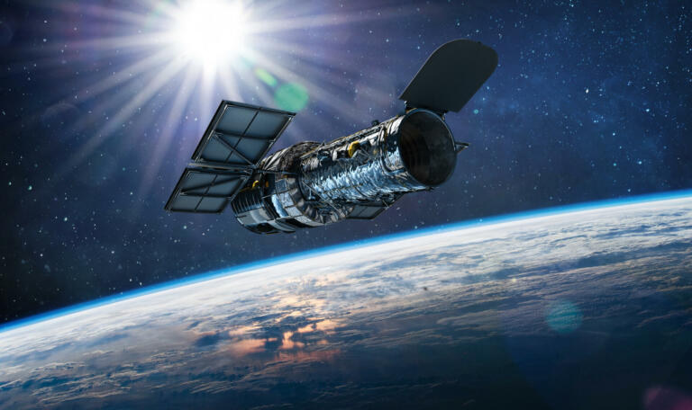 Na današnji dan: Hubble iz vesolja pošlje prvo fotografijo