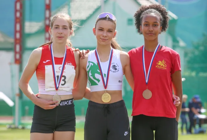 Živa Remic z zlato medaljo