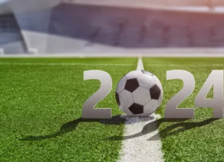 Super nogometna nagradna igra v Supernovi! Soccer sunset at the soccer field - Football in the sunset