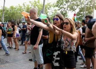 V Barceloni imajo dovolj, situacija je presegla meje okusa Katalonci imajo dovolj