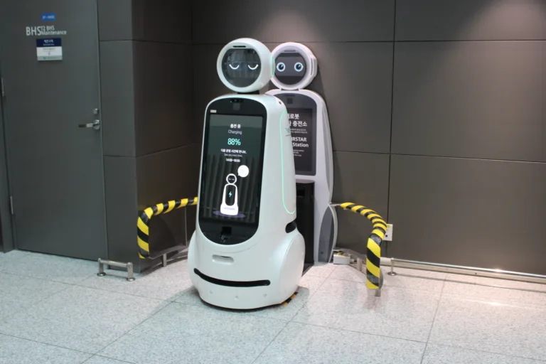Strokovnjaki ugotavljajo, če je skušal južnokorejski robot narediti samomor