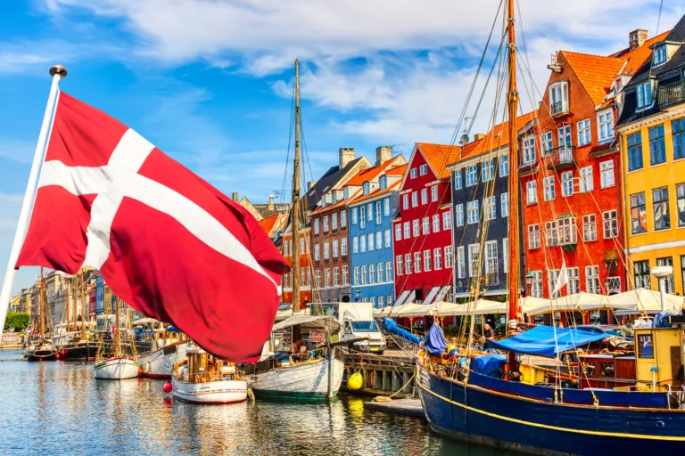 Je pravilno Kopenhagen ali København?