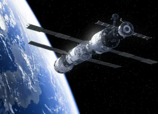 Kako astronavti na Mednarodni vesoljski postaji zdravijo raka? International Space Station In Space. 3D Illustration.
