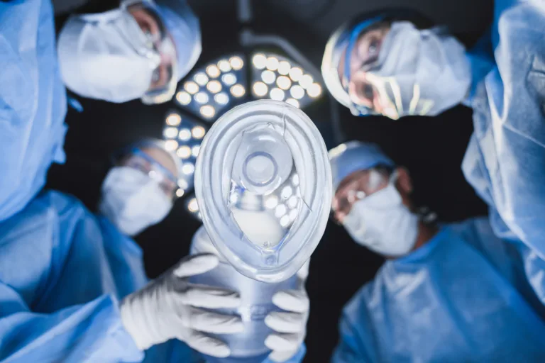Kokain v medicini: zdravilo in strup hkrati