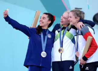 Kraljica plezanja je na svojem prestolu! Zlato ostaja v Sloveniji