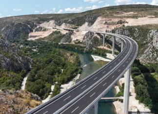 Otvorili spektakularen most čez reko Neretvo, ki je eden najvišjih (#FOTO) Most nad reko Neretvo