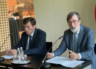 Šok v vladi: Odstop podal minister za izobraževanje Darjo Felda Darjo Felda