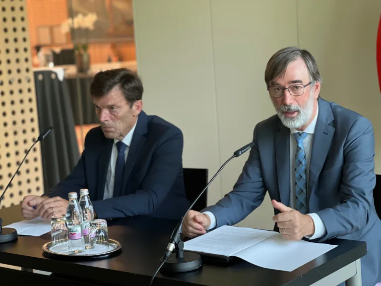 Šok v vladi: Odstop podal minister za izobraževanje Darjo Felda