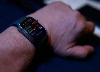 Udobnejše stalno spremljanje krvnega tlaka! Huawei watch D2 in merjenje krvnega tlaka