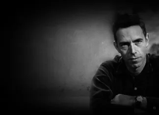 Sanje življenja: vpogled v resničnost Alana Wattsa Alan Watts v The essential lectures of Alan Watts