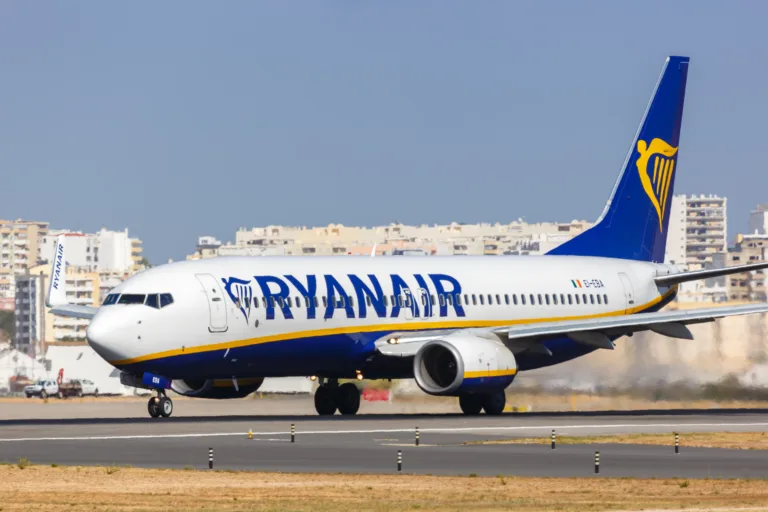 Kako lahko mladi koristijo ugodnosti pri letalskih ponudnikih? Super ugodnosti pri Ryanairu