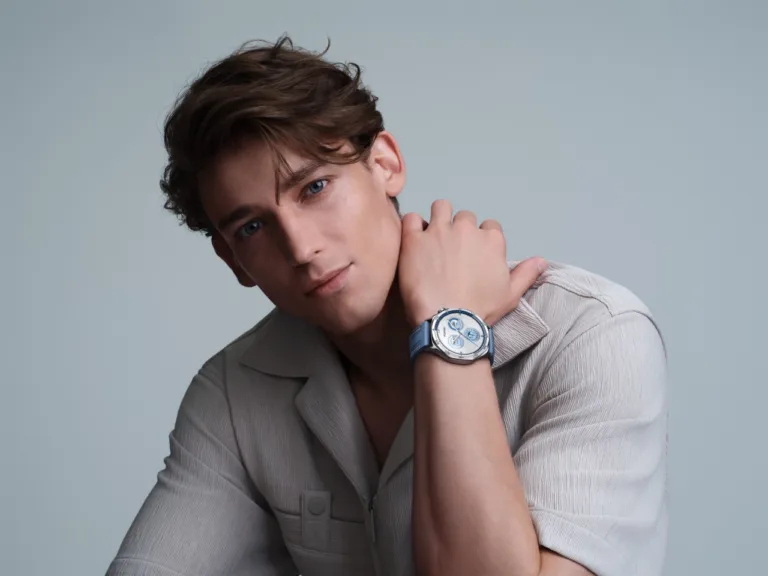 Izkoristite prednaročilo ure Huawei Watch GT 5 in prejmite še slušalke Huawei Feebuds 5i