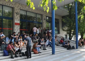 Volitve v svet Filozoske fakultete v Ljubljani: Kandidati in informacije Filozofska fakulteta