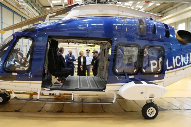 Koliko bo vlada odštela za nakup dveh helikopterjev?