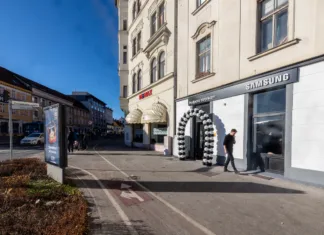 Samsung odprl svoj prvi Premium Servisni Center v Mariboru 195A0414