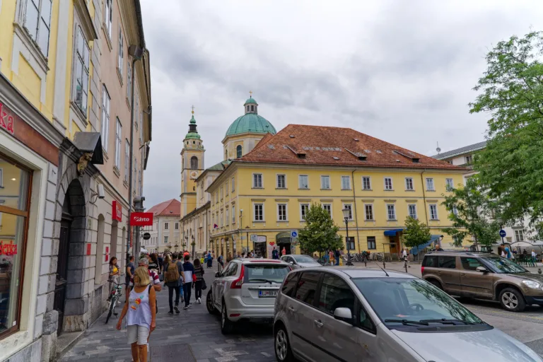 Z novim letom v središču Ljubljane parkirnina tudi ob nedeljah