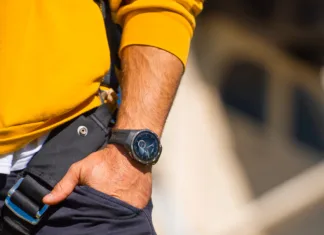 Zima ni čas za počitek Pametna ura na zapestju