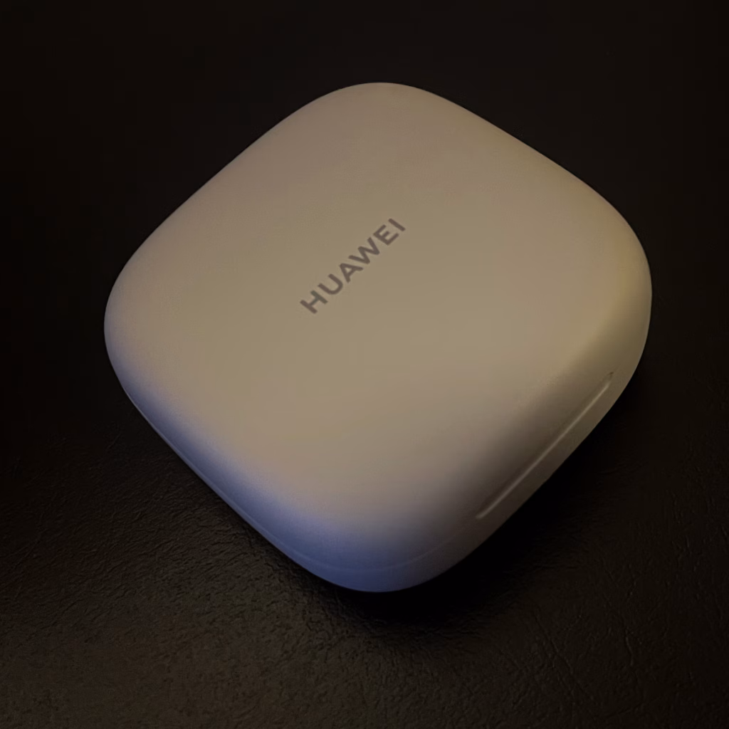 Polnilna škatlica Huawei FreeArc.
