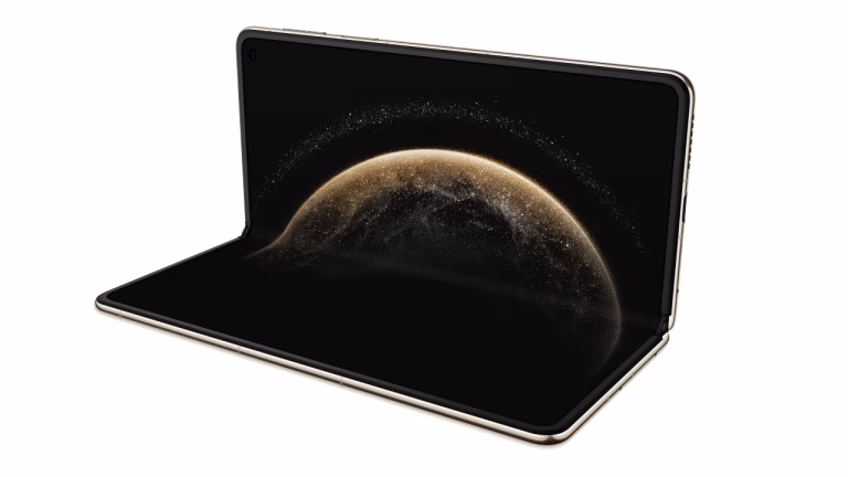 Prednosti zložljive zasnove pametnega telefona Huawei Mate X6