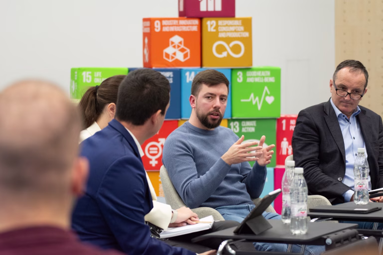 Panel o duševnem zdravju: med simbolnimi zavezami in sistemskimi spremembami