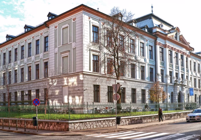 Gimnazija Poljane Gimnazija Poljane