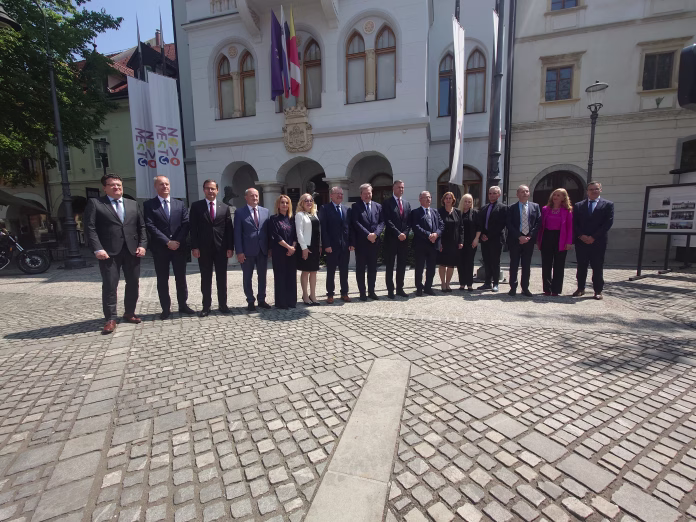 Podpisniki pisma o nameri vzpostavitve javne univerze v Novem mestu