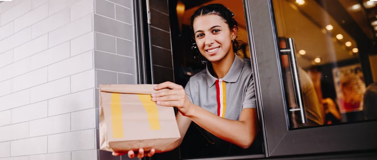 Intervju o študentskem delu v McDonald’su: »Študentsko delo v McDonald’su je odličen temelj za dolgoročno karierno rast«