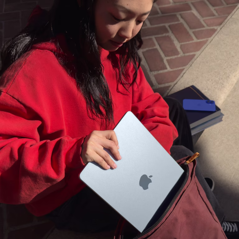 Osvoji iPad! Nova šolska zgodba se začne z Applom, zdaj z veliko popusti