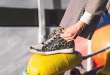 Leopardast vzorec in kovinski sijaj kot jesenski must have a0e0b232c769f3ef9a5560367943a2b2d1ff9cdb-2