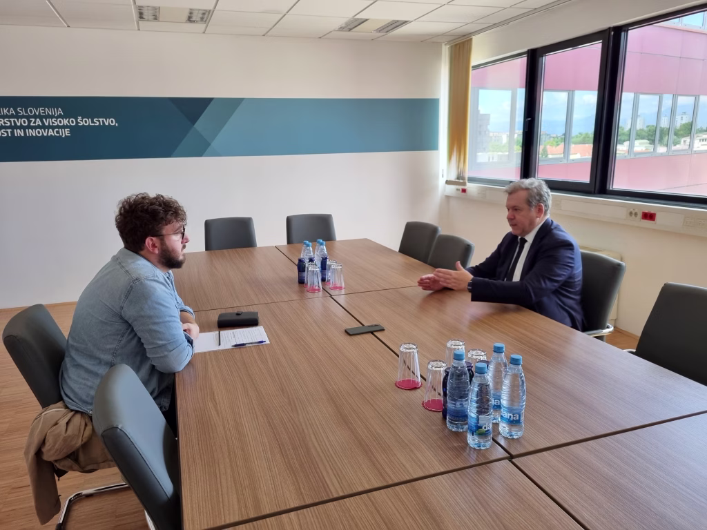 Intervju z ministrom dr. Igorjem Papičem