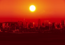 Zadnja tri leta najtoplejša odkar obstajajo meritve Conceptual image of a city hit by extreme heatwave