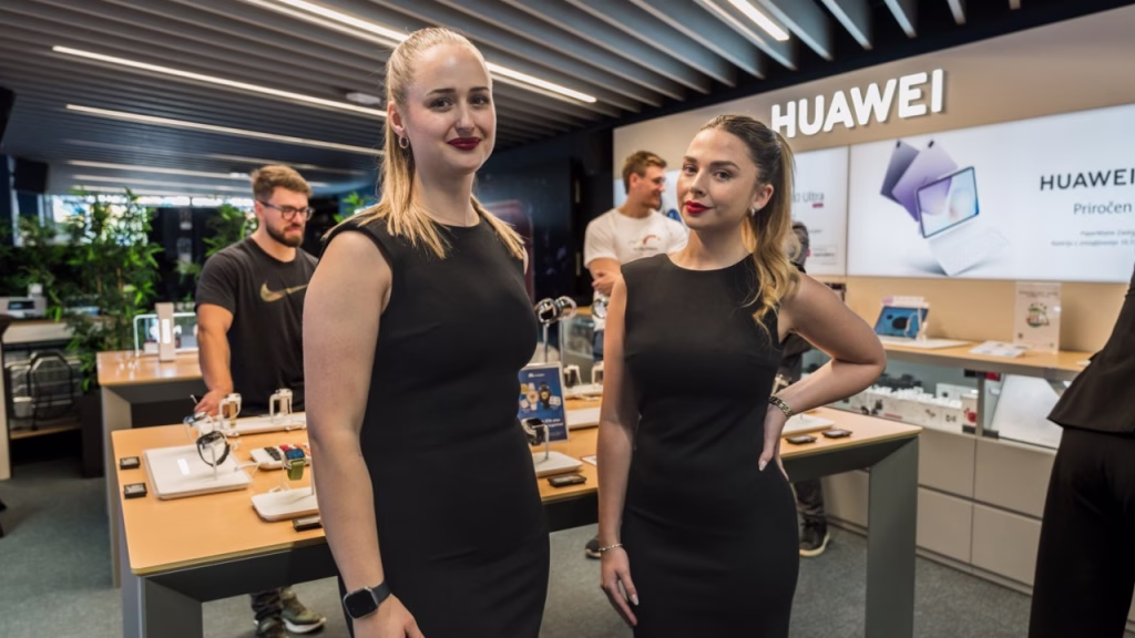 Odprtje Huawei Iconic Shop