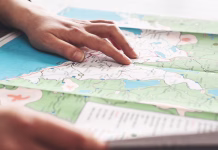 Slovnični nasvet: ali Treviž sploh obstaja? Travel planning concept on map