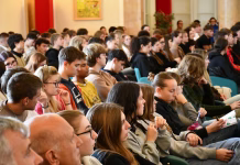 Dijakom v zamejstvu zajamčili, da so pomemben del slovenskega gospodarstva Dijaki čez mejo