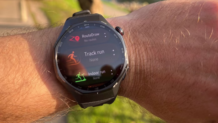 Pametna ura Huawei watch gt 6 pro