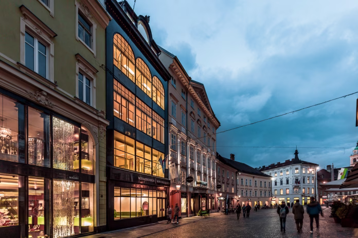 Fakulteta za slovenske in mednarodne študije