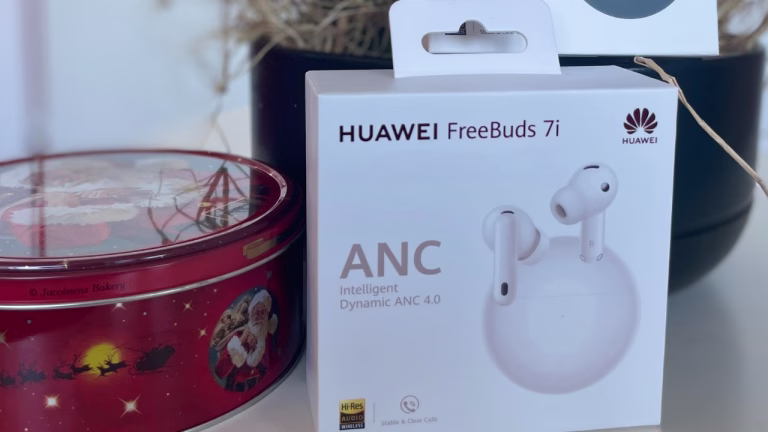 brezžične slušalke FreeBuds