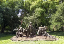 Saturnalije: »božični« prazniki v antičnem Rimu Buenos Aires, Argentina - Nov 30, 2024: Saturnalia sculpture in the Carlos Thays Botanical Garden public park in Palermo district, Buenos Aires, Argentina.