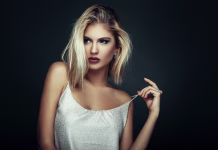 Erotična zgodba: Služkinja Zala Beauty portrait of a young blonde woman