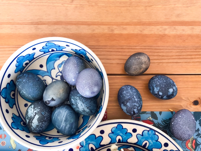 cosmic-easter-eggs-dyed-in-hibiscus-tea-for-orthodox-easter-deep-blue-purple-and-marbled-textures-create-a-galaxy-effect-with-natural-dye-for-holiday-easter-tradition-high-quality-photo-stockpack-istock Cosmic Easter eggs dyed in hibiscus tea for Orthodox Easter. Deep blue, purple, and marbled textures create a galaxy effect with natural dye for holiday Easter tradition. High quality photo
