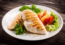 Naveličani piščanca? Poskusite teh 8 bogatih virov beljakovin Fried chicken chops with vegetables