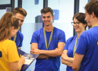Od študentskega dela v trgovini do delovnopravne pisarne v upravi: Timotejeva zmagovalna pot s programom Študent+ Lidl Študent