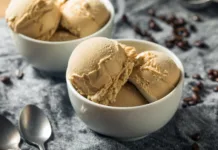 Domači kavni sladoled: kremasta poslastica, ki osvoji že na prvi grižljaj Homemade Coffee Ice Cream Ready to Eat