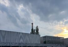 »V mestu se sploh ne da dihati«: Ljubljančani pred vročino množično pobegnili na to kopališče Kopališče Vevče
