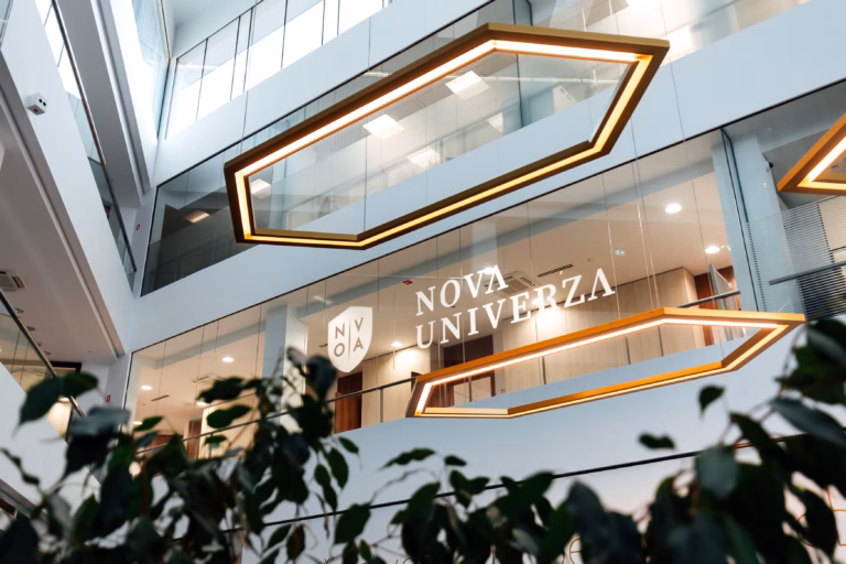 Nova univerza