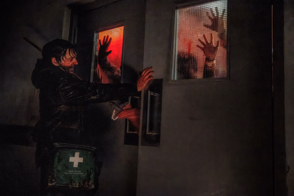 Austin Abrams v filmu Resident Evil